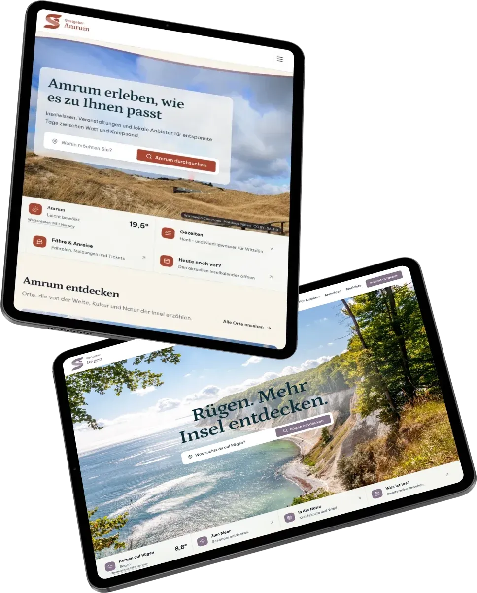 Startseiten der Portale Amrum und Rügen auf zwei Tablets, mit Suche, Wetter, Gezeiten und der Kreideküste